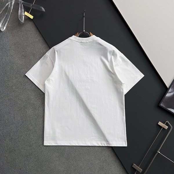 ブランドTシャツ全体デザイン